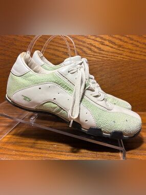 Y2K VTG Diesel Savah Leather Sneakers Cracked Metallic Green Beige Women’s 8.5